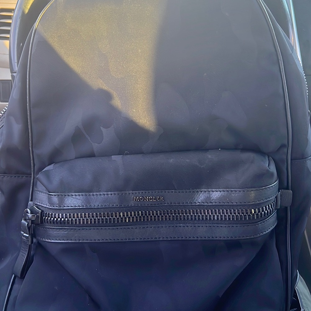 Black camp back pack
